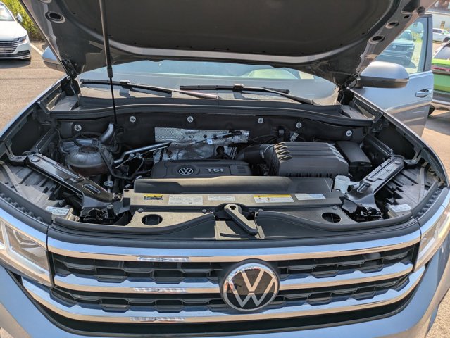 2022 Volkswagen Atlas 2.0T SE Technology Image 6 of 28