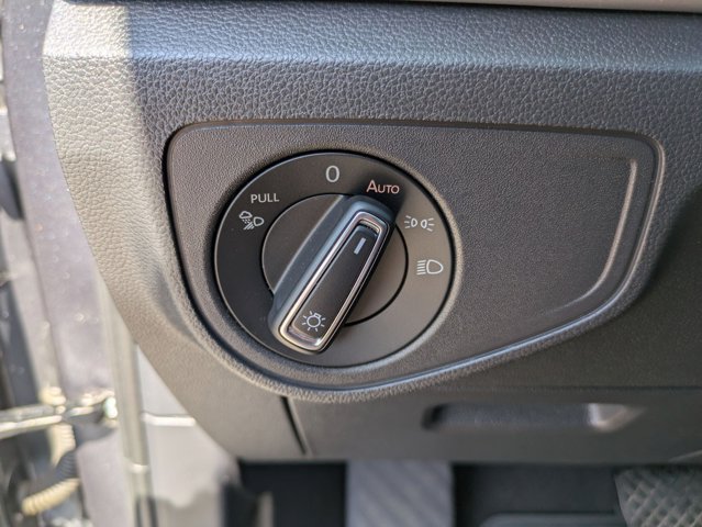 2022 Volkswagen Atlas 2.0T SE Technology Image 22 of 28