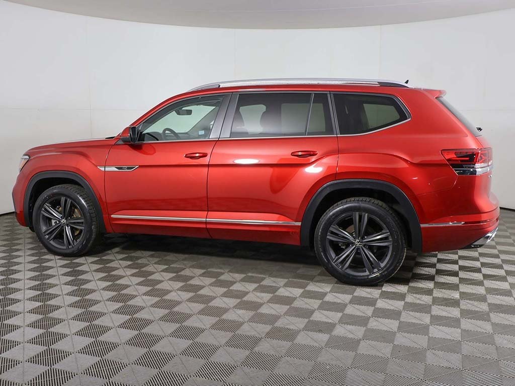 2022 Volkswagen Atlas 3.6L V6 SEL R-Line Image 8 of 68