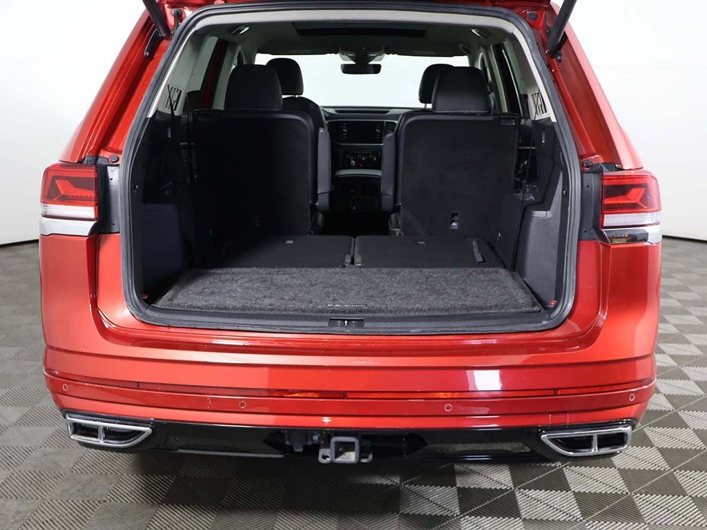2022 Volkswagen Atlas 3.6L V6 SEL R-Line Image 13 of 68