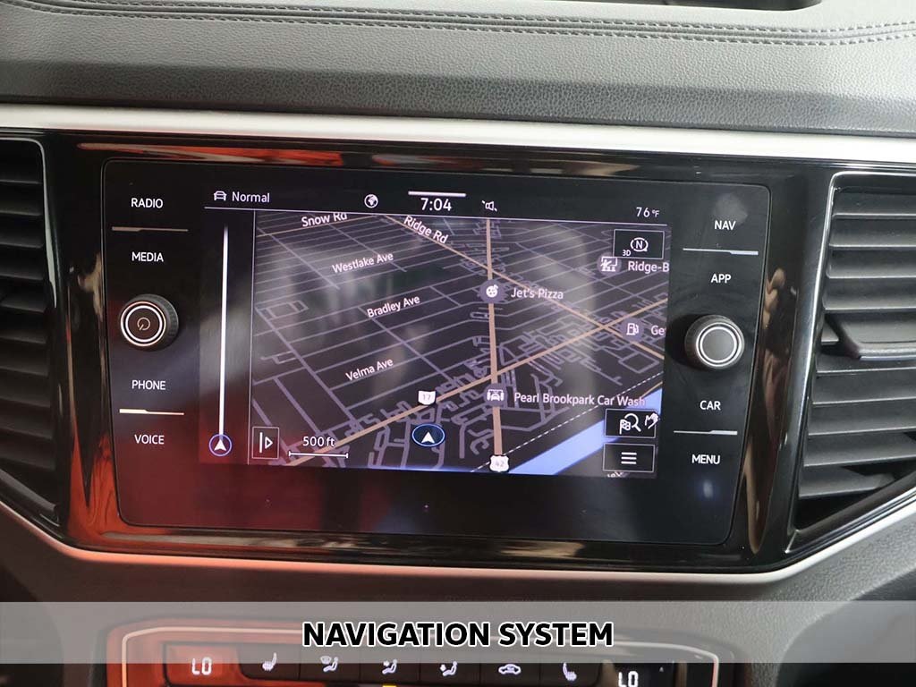 2022 Volkswagen Atlas 3.6L V6 SEL R-Line Image 33 of 68