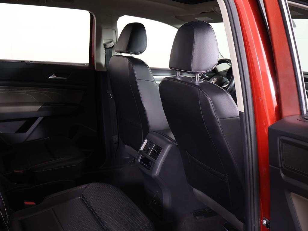 2022 Volkswagen Atlas 3.6L V6 SEL R-Line Image 16 of 68
