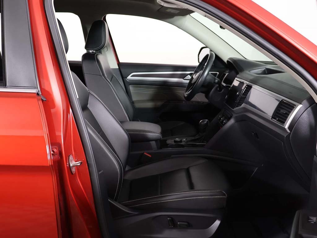 2022 Volkswagen Atlas 3.6L V6 SEL R-Line Image 19 of 68