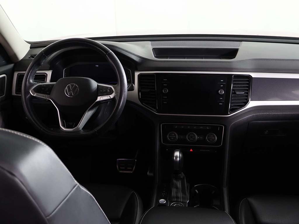 2022 Volkswagen Atlas 3.6L V6 SEL R-Line Image 27 of 68