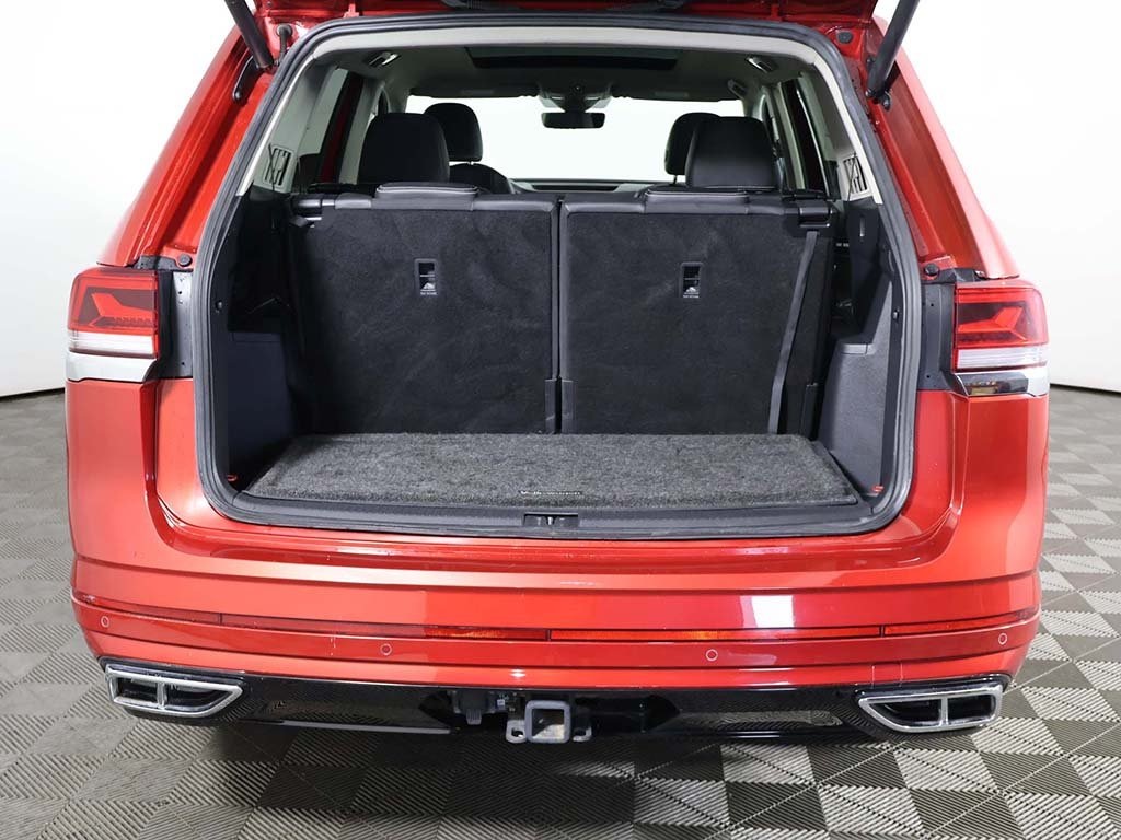 2022 Volkswagen Atlas 3.6L V6 SEL R-Line Image 12 of 68