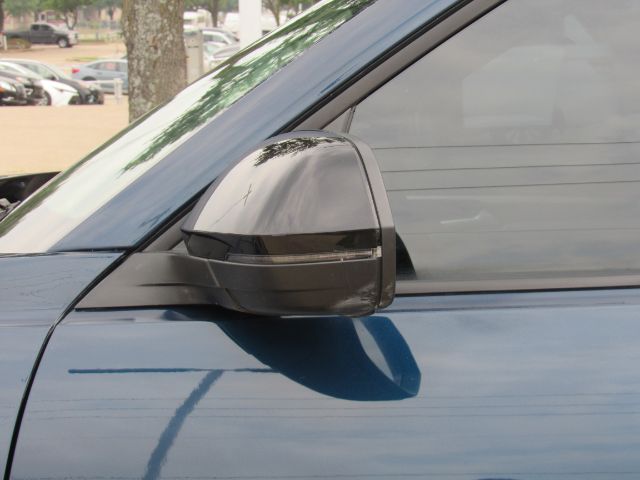 Vehicle image 15 of 42