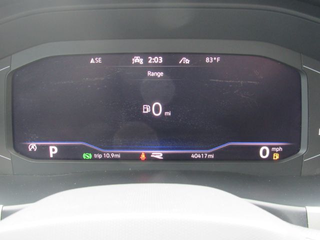 Vehicle image 37 of 42