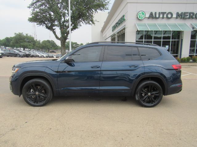 Vehicle image 8 of 42