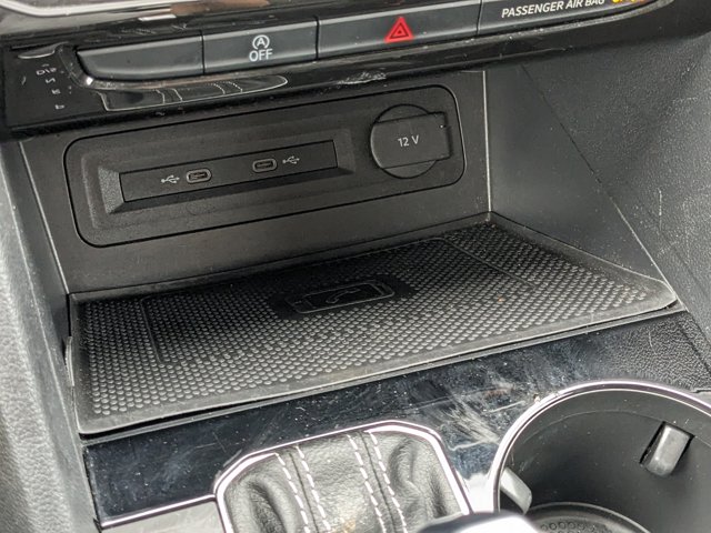 2022 Volkswagen Atlas 3.6L V6 SE Technology Image 14 of 36