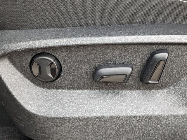 2022 Volkswagen Atlas 3.6L V6 SE Technology Image 24 of 36