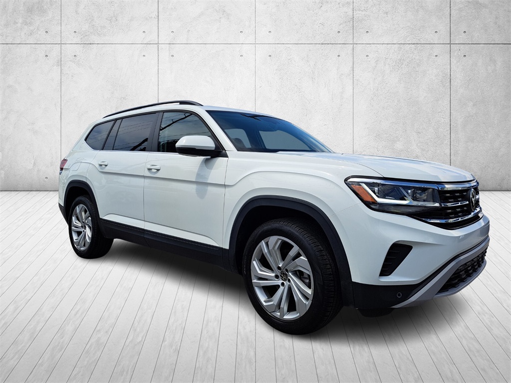 2022 Volkswagen Atlas 3.6L V6 SE Technology Image 4 of 28