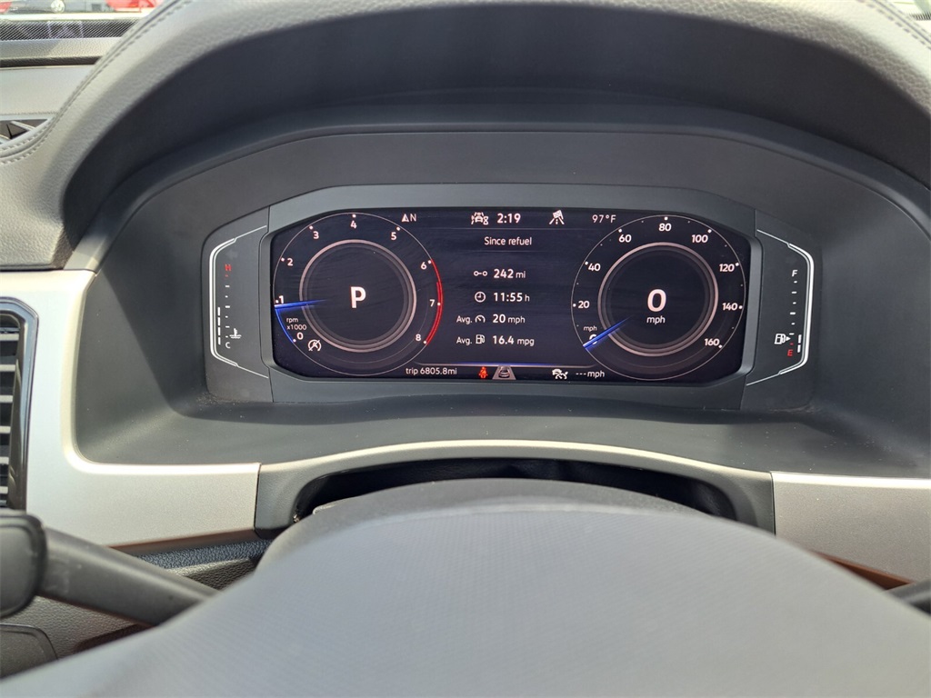 2022 Volkswagen Atlas 3.6L V6 SE Technology Image 16 of 28