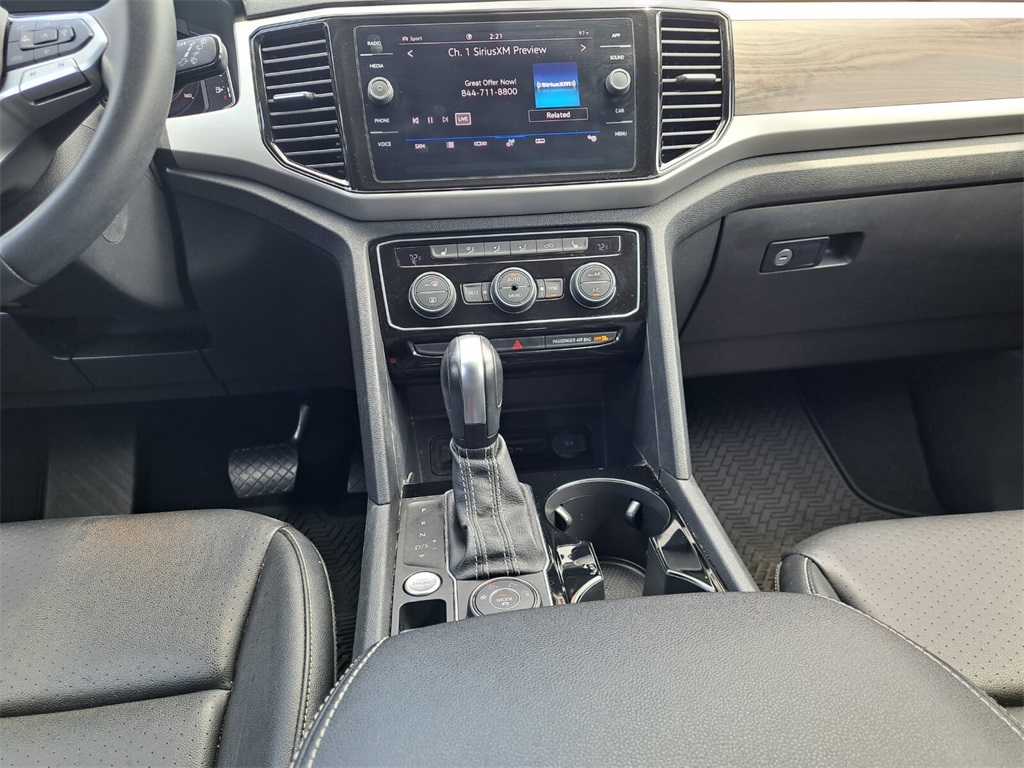 2022 Volkswagen Atlas 3.6L V6 SE Technology Image 19 of 28