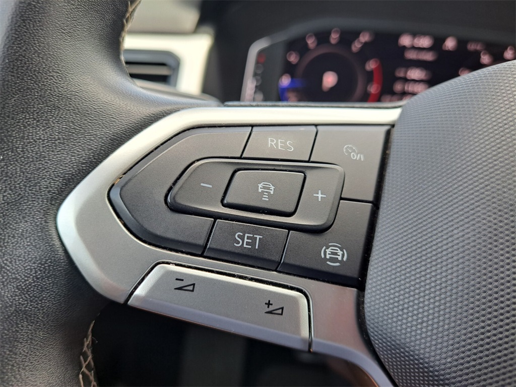 2022 Volkswagen Atlas 3.6L V6 SE Technology Image 22 of 28
