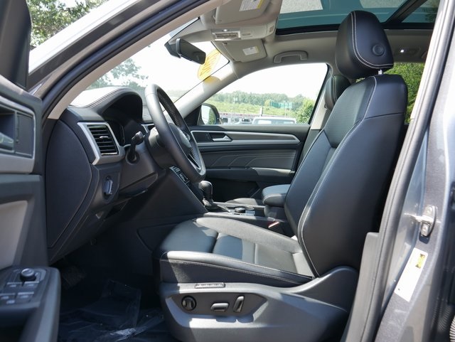 2022 Volkswagen Atlas 3.6L V6 SEL Image 16 of 29