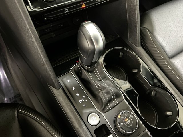 2022 Volkswagen Atlas Cross Sport 3.6L V6 SE Technology Image 17 of 26