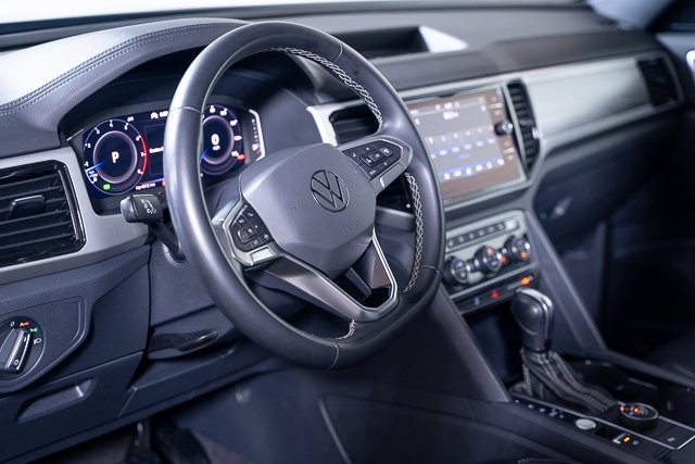 2022 Volkswagen Atlas Cross Sport 3.6L V6 SE Technology Image 29 of 45