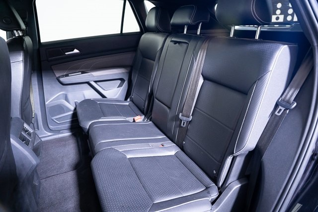2022 Volkswagen Atlas Cross Sport 3.6L V6 SE Technology Image 20 of 45