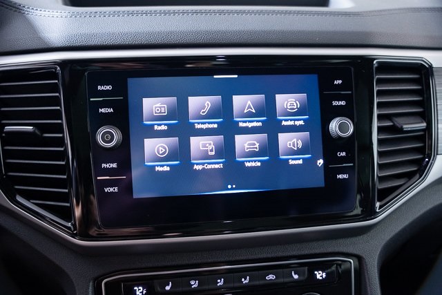 2022 Volkswagen Atlas Cross Sport 3.6L V6 SE Technology Image 34 of 45