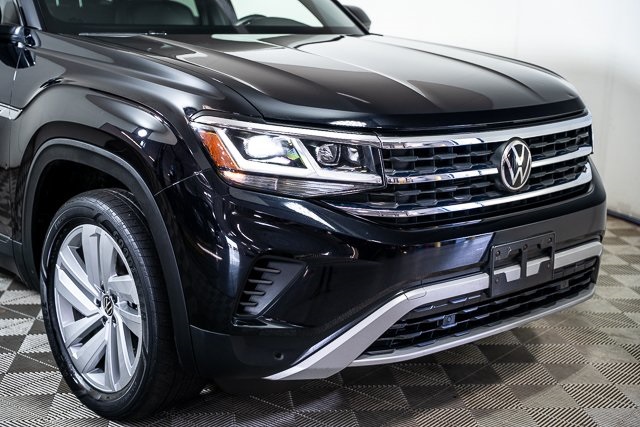 2022 Volkswagen Atlas Cross Sport 3.6L V6 SE Technology Image 42 of 45