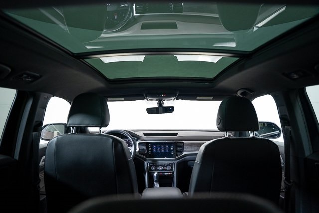 2022 Volkswagen Atlas Cross Sport 3.6L V6 SE Technology Image 30 of 45