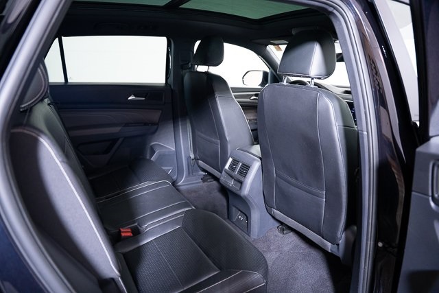 2022 Volkswagen Atlas Cross Sport 3.6L V6 SE Technology Image 18 of 45
