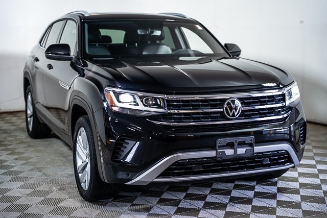 2022 Volkswagen Atlas Cross Sport 3.6L V6 SE Technology Image 7 of 45