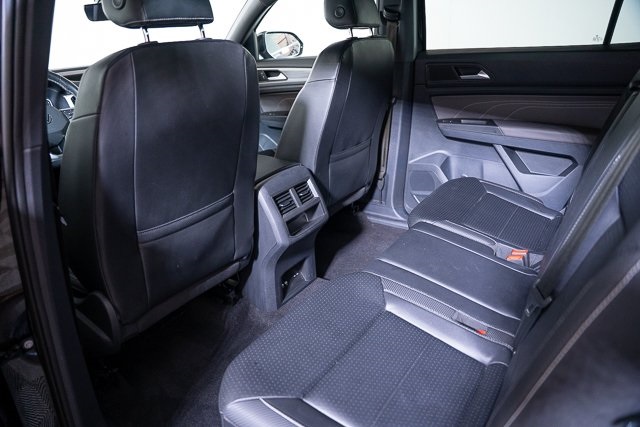 2022 Volkswagen Atlas Cross Sport 3.6L V6 SE Technology Image 23 of 45