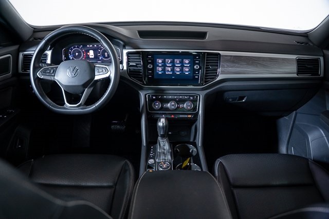 2022 Volkswagen Atlas Cross Sport 3.6L V6 SE Technology Image 28 of 45