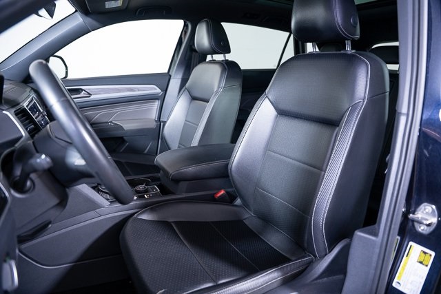 2022 Volkswagen Atlas Cross Sport 3.6L V6 SE Technology Image 21 of 45