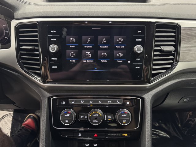 2022 Volkswagen Atlas Cross Sport 3.6L V6 SE Technology Image 22 of 33