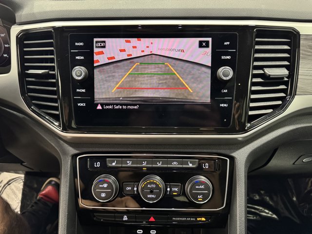 2022 Volkswagen Atlas Cross Sport 3.6L V6 SE Technology Image 21 of 33