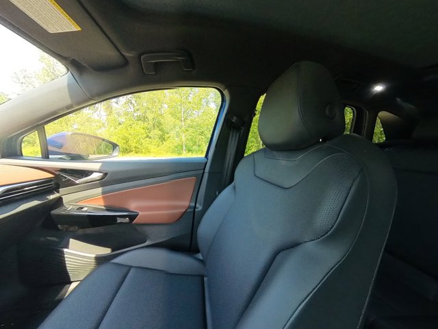 2022 Volkswagen ID.4 Pro S Image 28 of 67