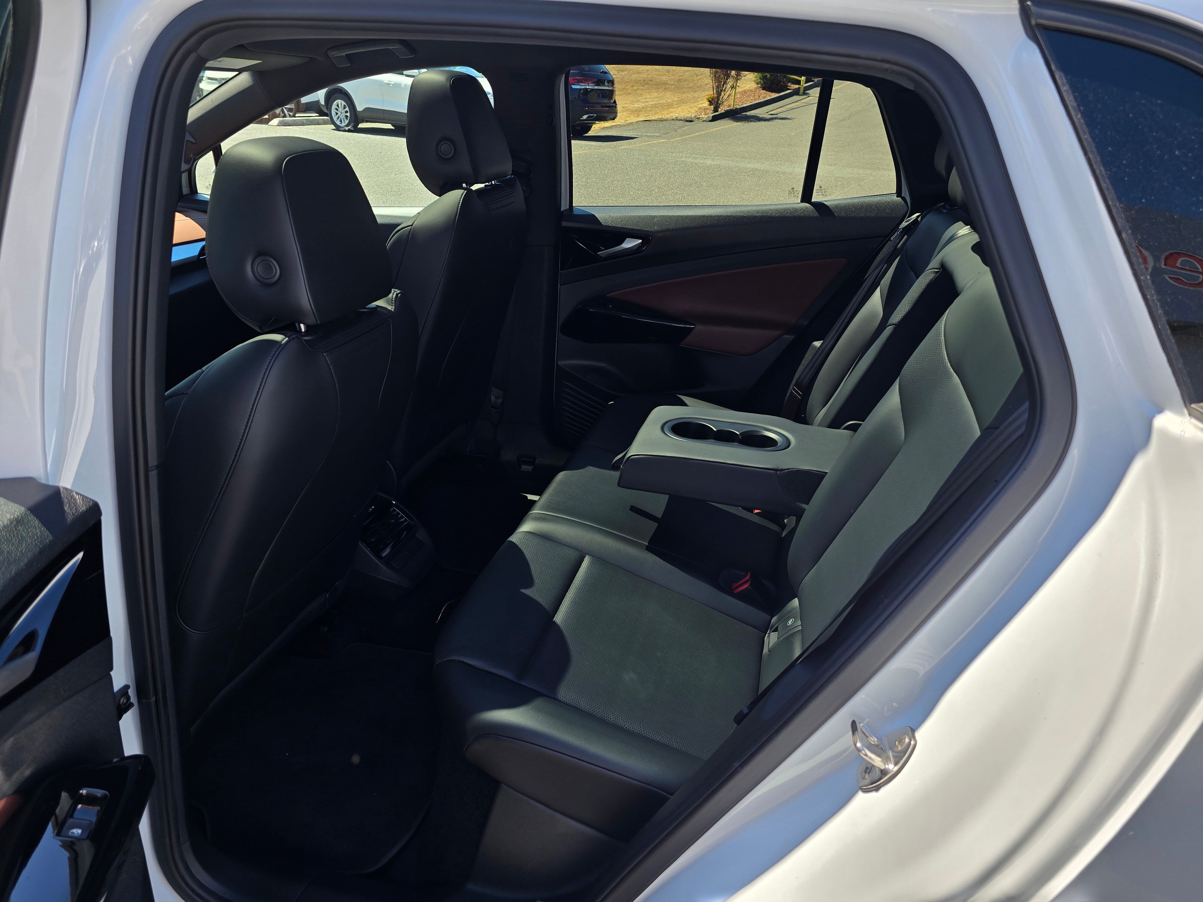 2022 Volkswagen ID.4 Pro S Image 16 of 27