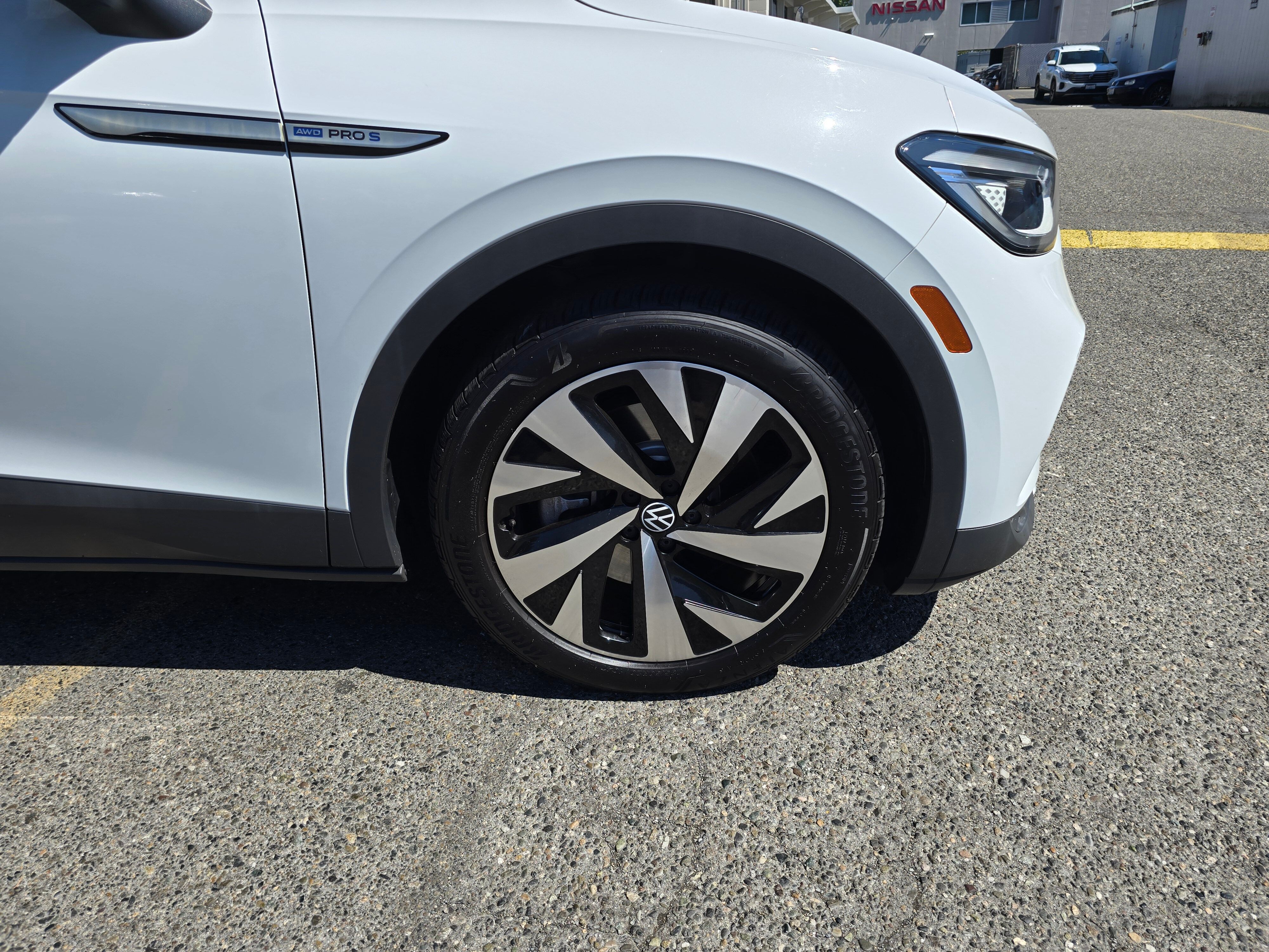 2022 Volkswagen ID.4 Pro S Image 8 of 27