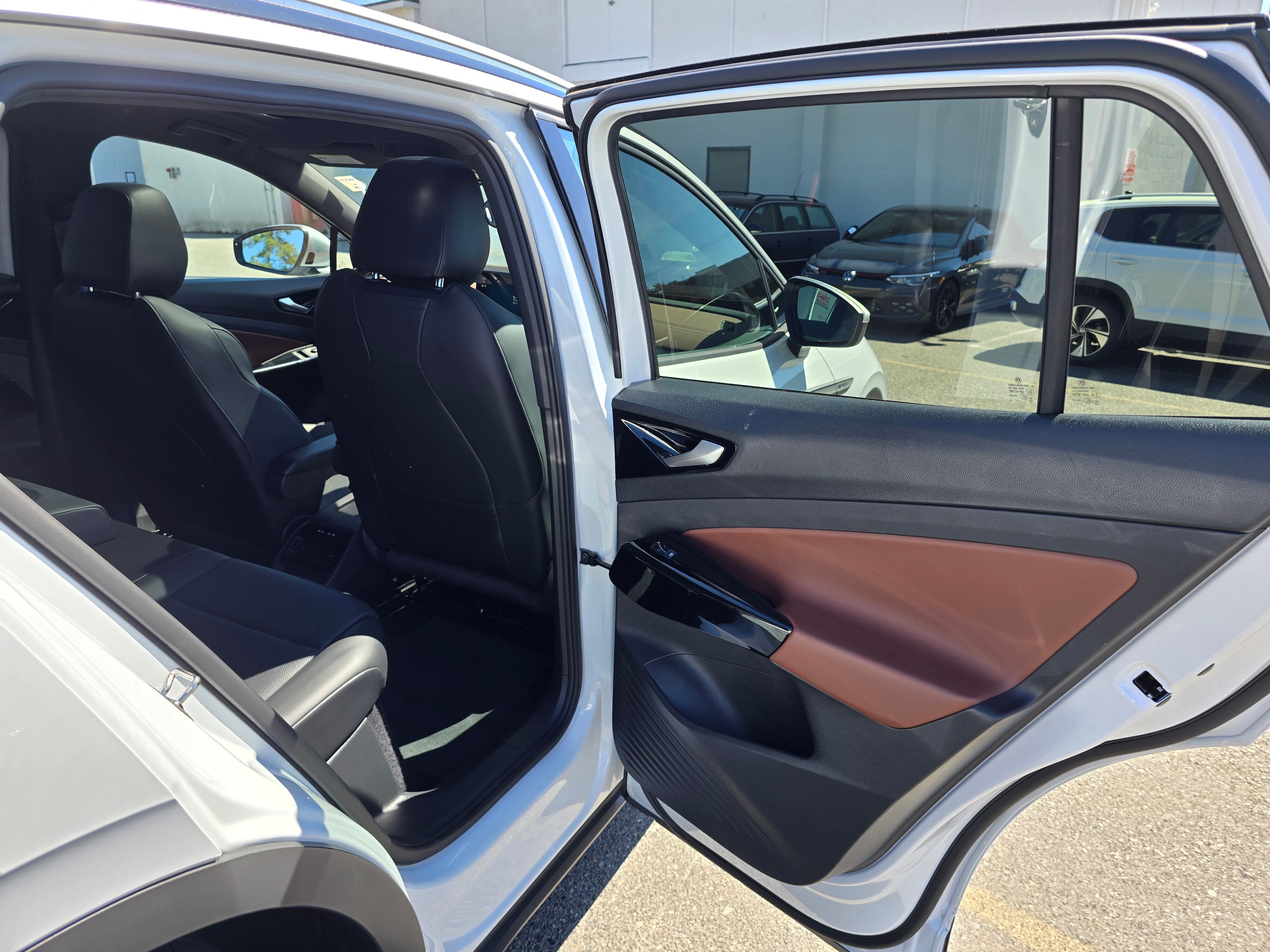 2022 Volkswagen ID.4 Pro S Image 13 of 27