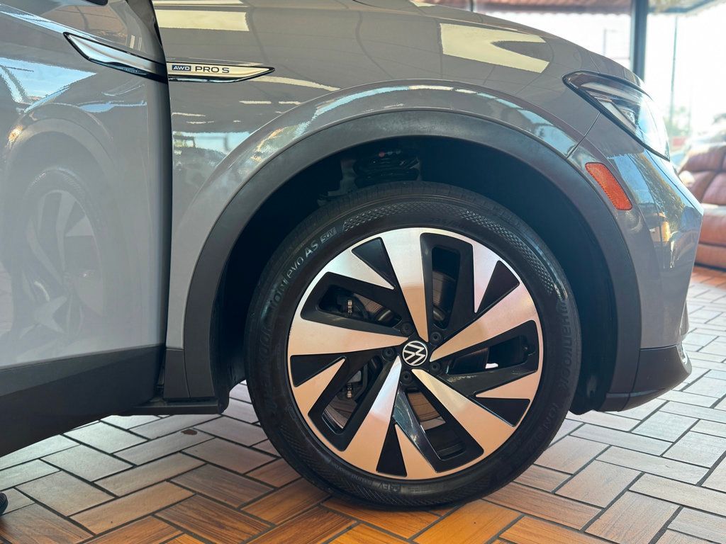 2022 Volkswagen ID.4 Pro S Image 12 of 33