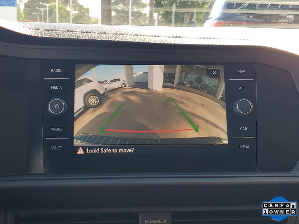 2022 Volkswagen Jetta SEL Image 18 of 32