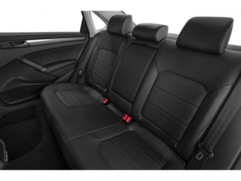 Vehicle image 9 of 15