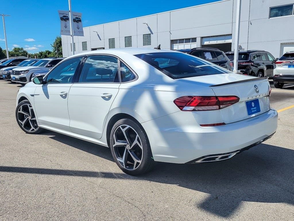 2022 Volkswagen Passat 2.0T R-Line Image 7 of 29