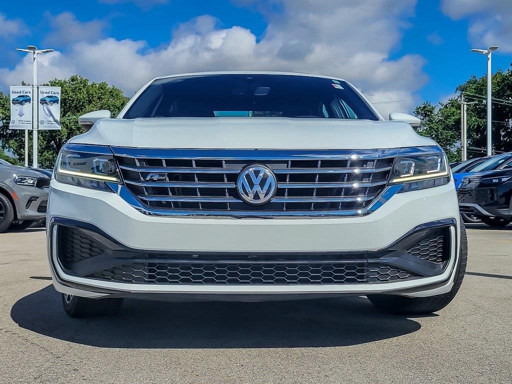 2022 Volkswagen Passat 2.0T R-Line Image 1 of 29
