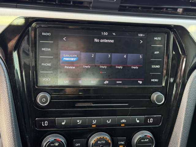2022 Volkswagen Passat 2.0T SE Image 23 of 35