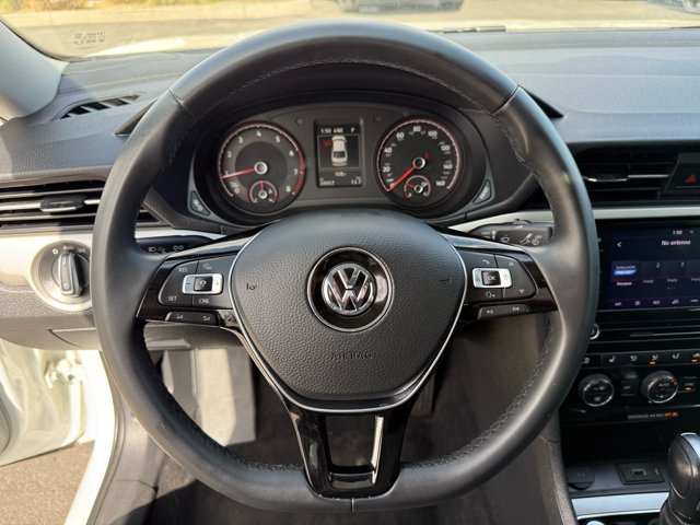 2022 Volkswagen Passat 2.0T SE Image 31 of 35
