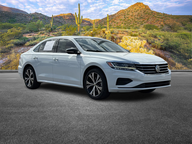 2022 Volkswagen Passat 2.0T SE Image 3 of 35