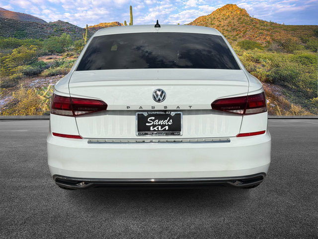 2022 Volkswagen Passat 2.0T SE Image 7 of 35