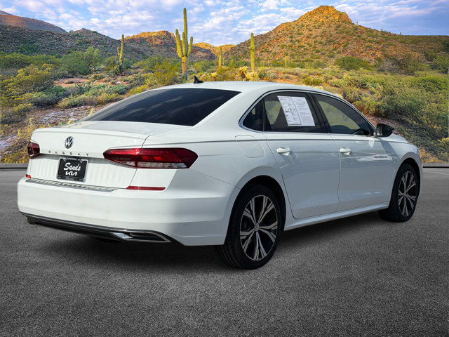 2022 Volkswagen Passat 2.0T SE Image 6 of 35