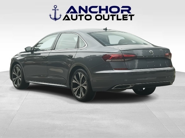 2022 Volkswagen Passat 2.0T SE Image 6 of 38
