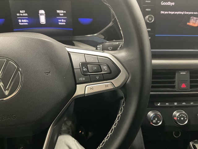 Vehicle image 14 of 30