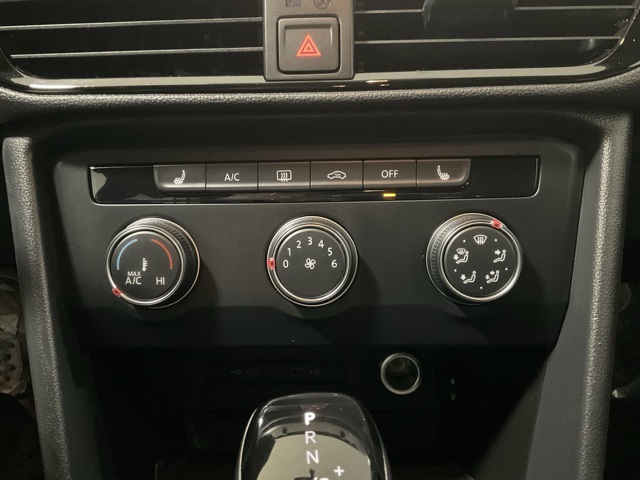 Vehicle image 15 of 30