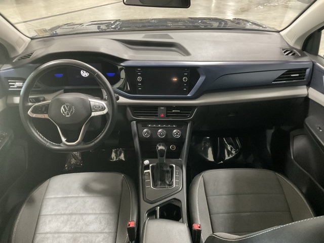 Vehicle image 10 of 30